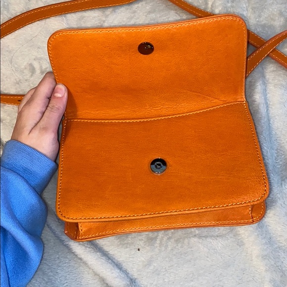 STUART WEITZMAN orange crossbody purse - Picture 6 of 7